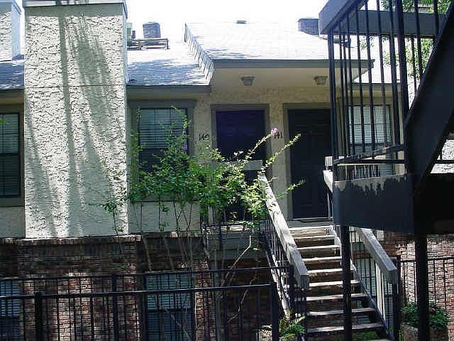 2nd image of 8750 Park Ln APT 140