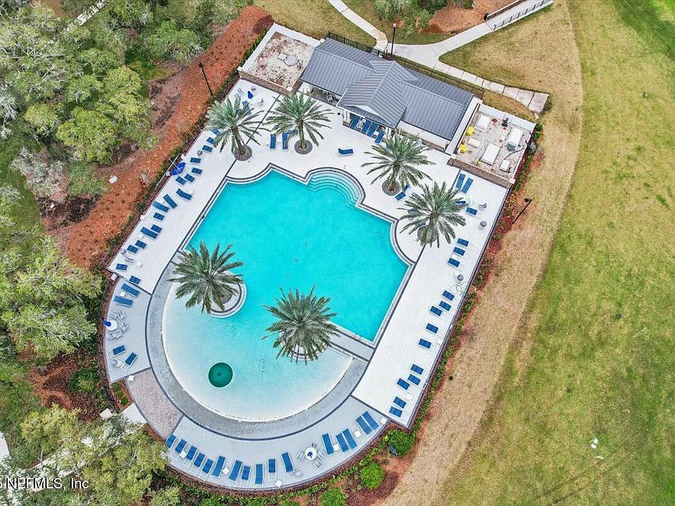 2nd image of 22 MYRTLE OAK Court