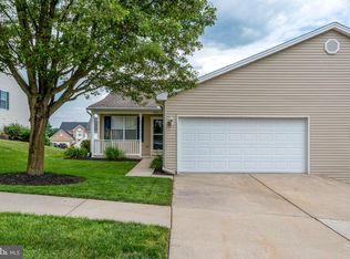 6823 Seneca Ridge Dr, York, PA 17403