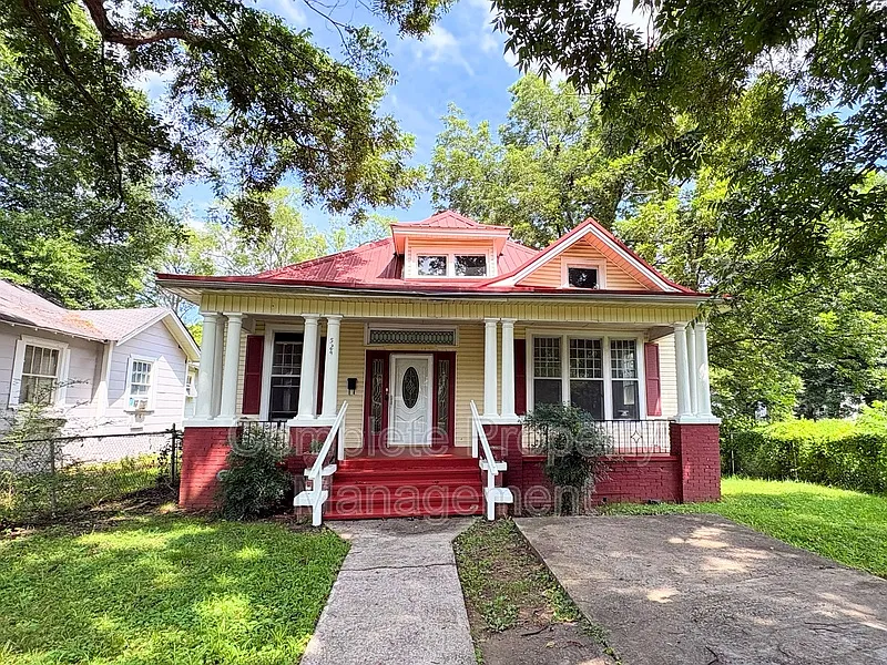 524 Fulton Ave SW