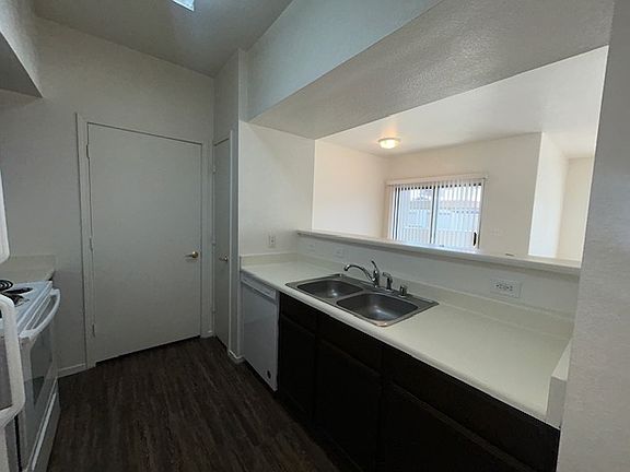 5th image of 45 Maleena Mesa St APT 917