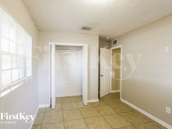 1351 NW 188th Ter