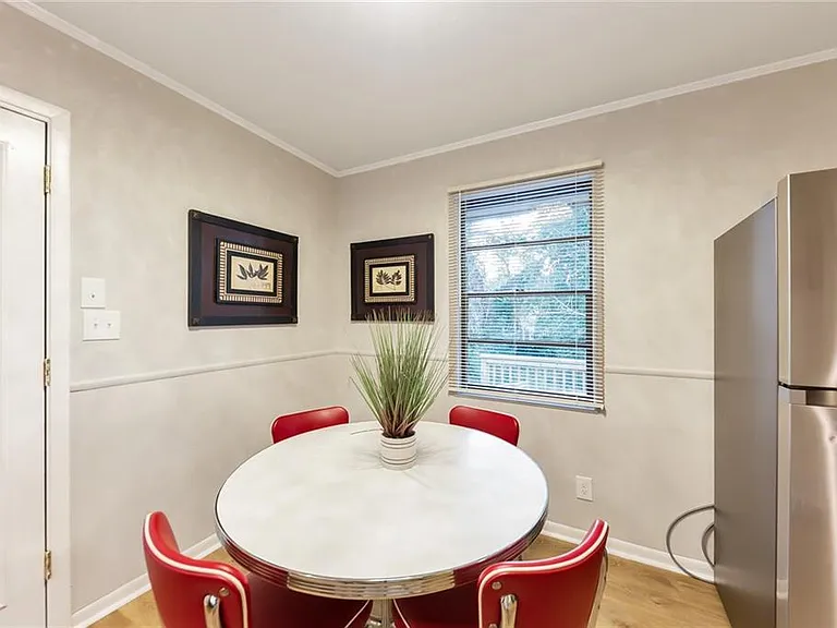 3390 Creek Valley Dr SE — Photo 8