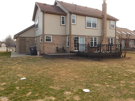 2nd image of 27920 Lauren St N