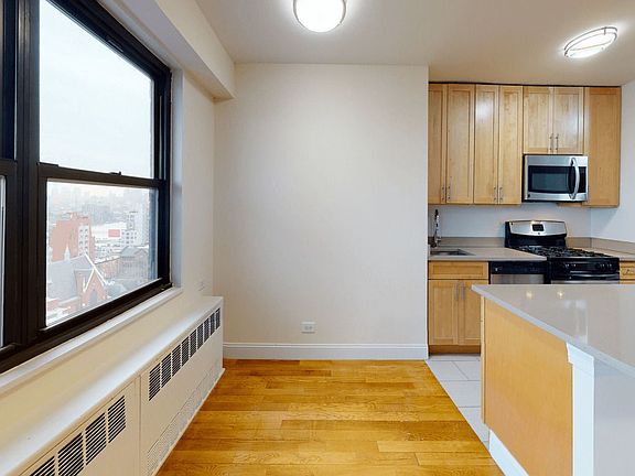 5th image of 341 10th St APT 14E