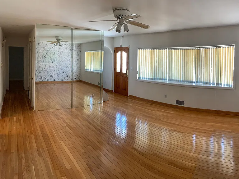 166 Wilfred Blvd — Photo 5