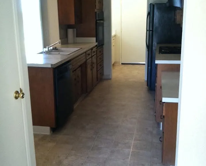 1151 W Alisal St — Photo 4