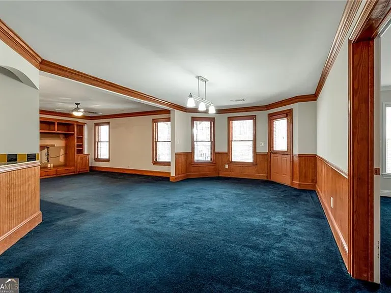 115 Wolf Willow Ct — Photo 38