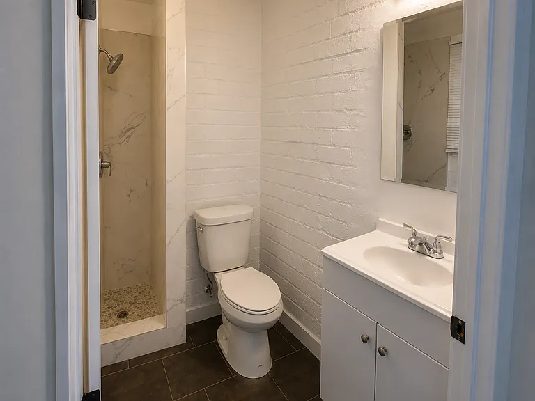 504 S Myers St #7 — Photo 7