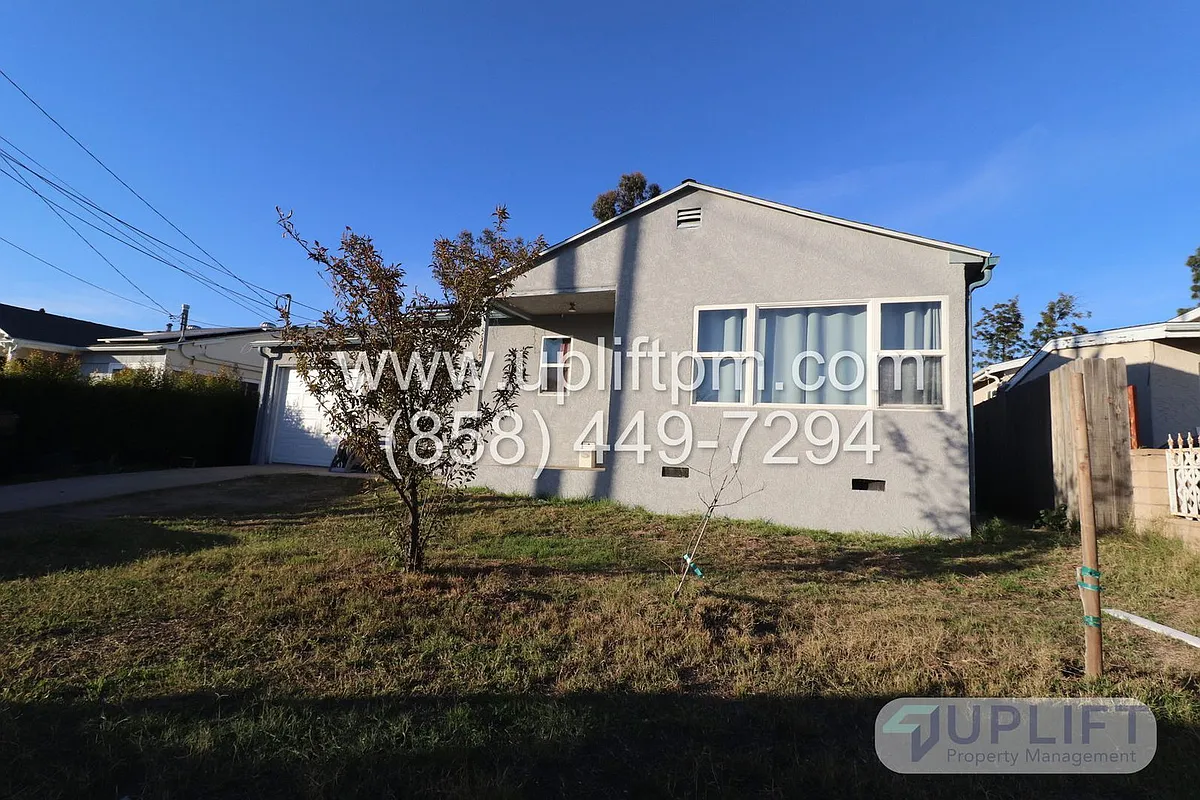 Building Photo - 5304 Nutmeg St