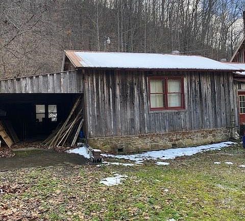 4th image of 263 Osborne Dr