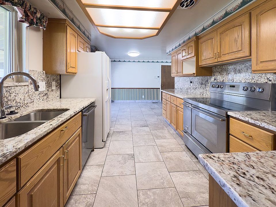 Kitchen with granite counter