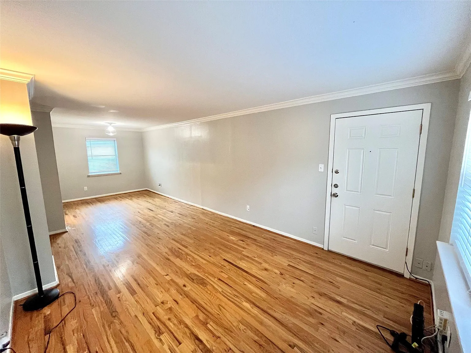 2 bed, 1.0 bath, 925 sqft, $1,195 — Photo 3