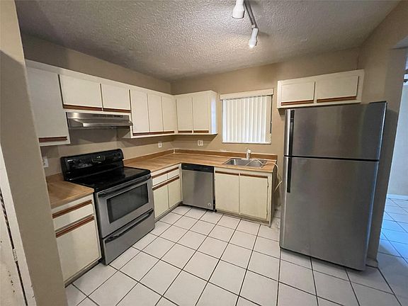 4th image of 12218 Royal Palm Boulevard #D-2