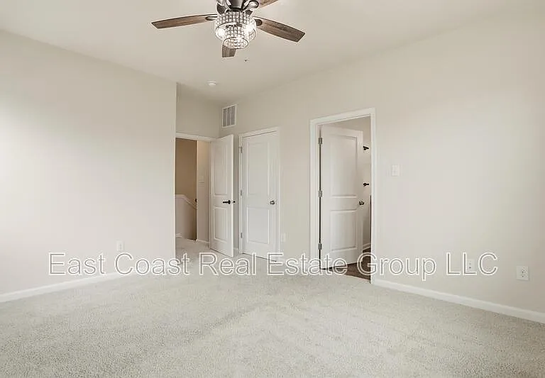 5123 Ironsides Dr — Photo 25