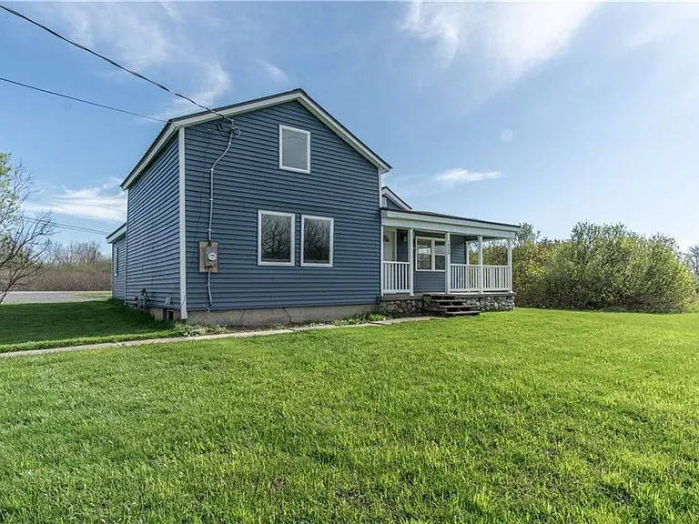 14530 Dodge Ave — Photo 3
