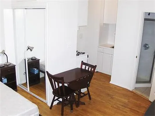 Rented by Living New York | media 36