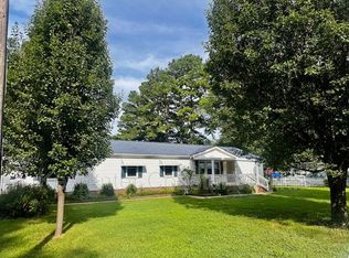 10289 Center St, Carrollton, VA 23314