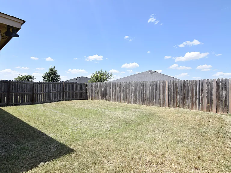 1209 Loyal Ln, Killeen — Photo 17