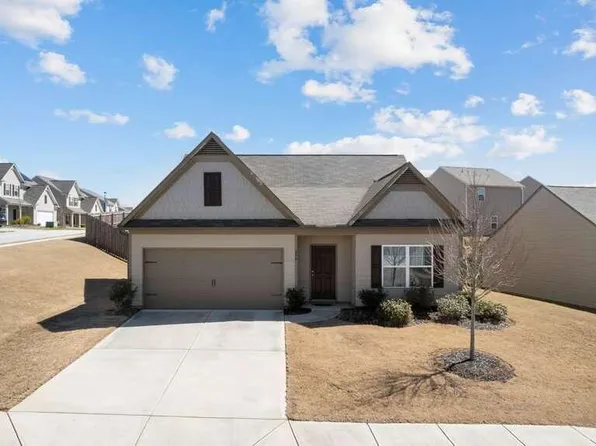 284 Darling Ln, Pendergrass, GA 30567