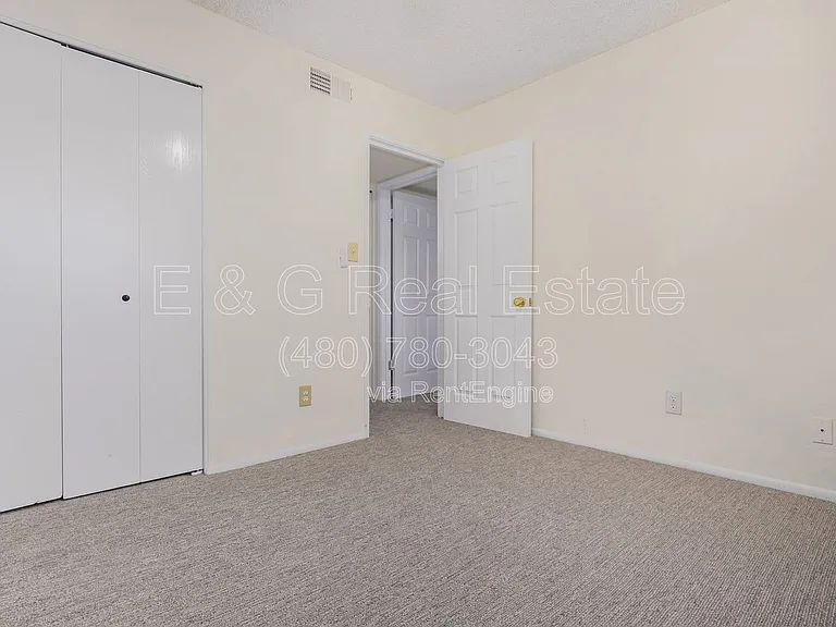 1029 E Bendix Dr — Photo 19