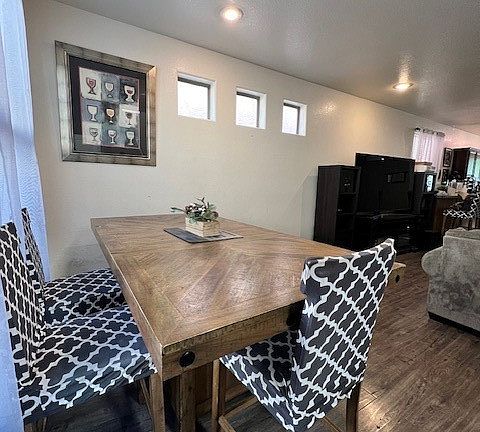 5th image of 9776 Villa Lorena Ave