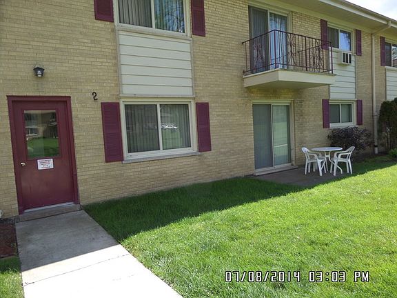 2nd image of 550 Chase Dr APT 4