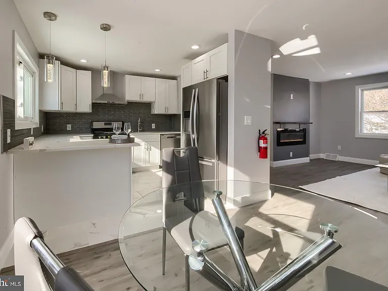 502 Bloomfield Dr — Photo 9