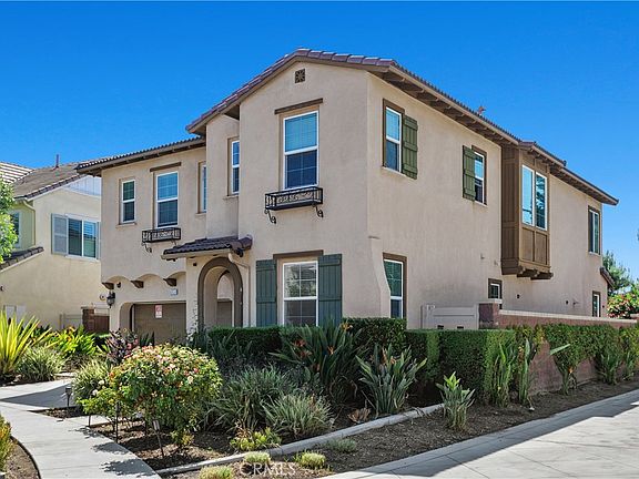 3rd image of 8809 Celebration St