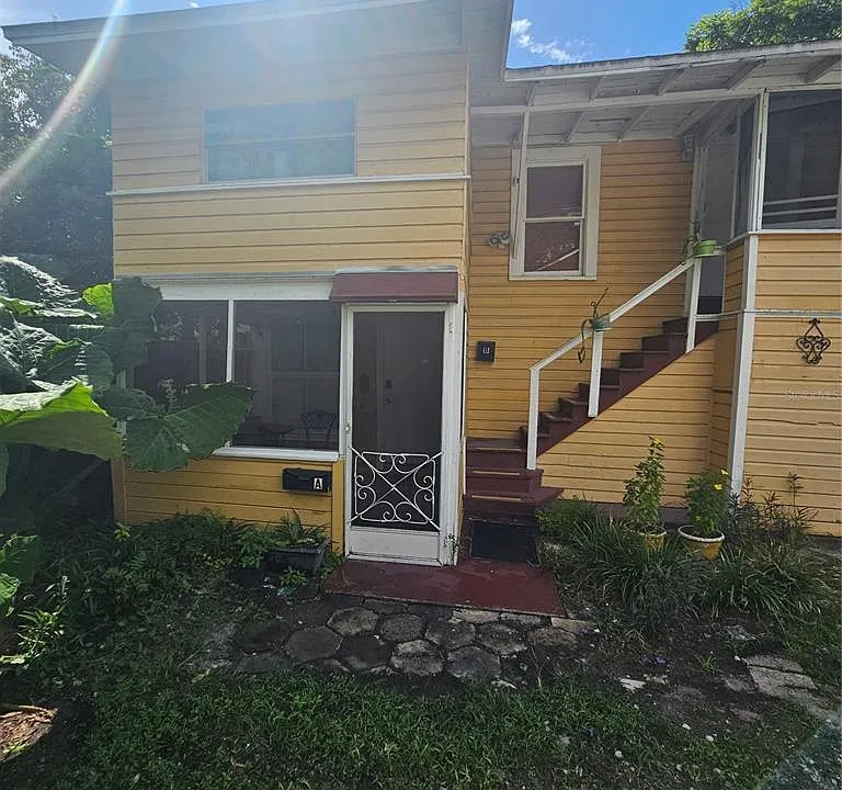 432 1/2 Highland Ave