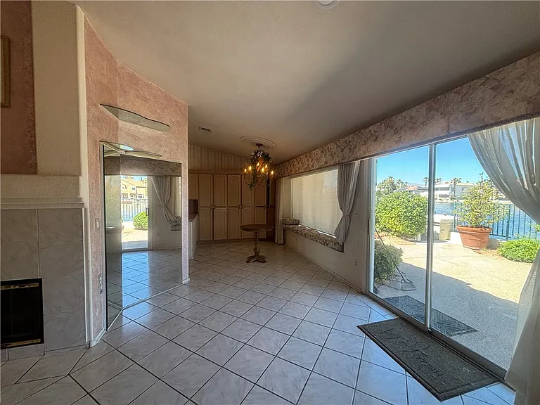 2424 Ocean Front Dr — Photo 7