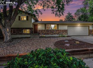 4514 Ridgeglen Rd, Colorado Springs, CO 80918