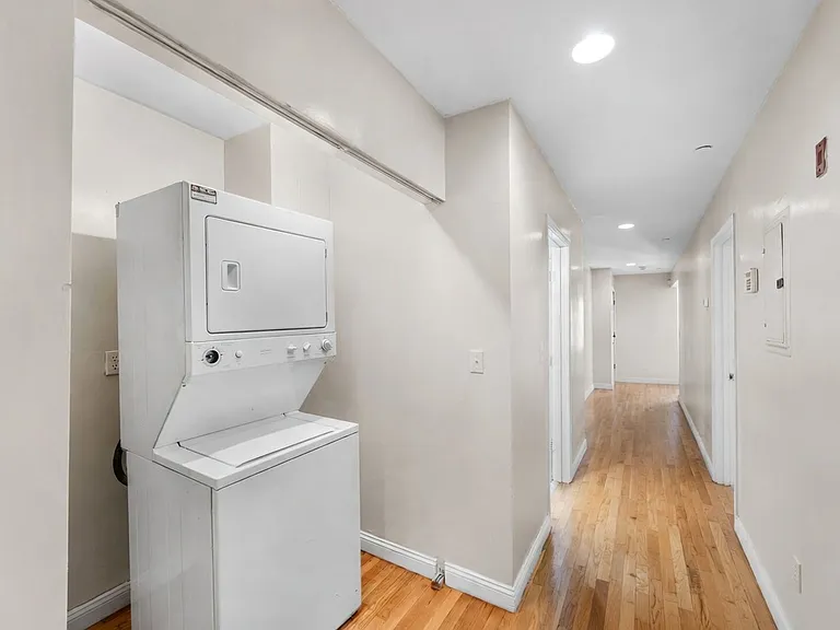 121 Homestead St #1 — Photo 5