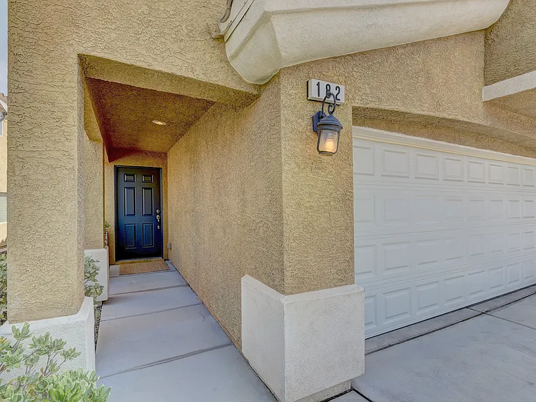 182 Wicked Wedge Way — Photo 2