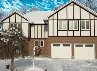7089 Bush Dr, Ottawa, ON K4P1M8