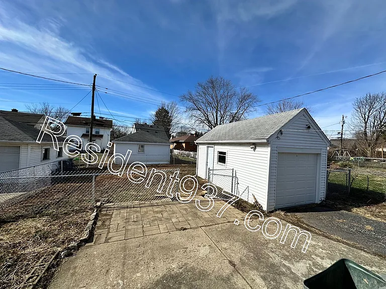 1659 Hearthstone Dr — Photo 17