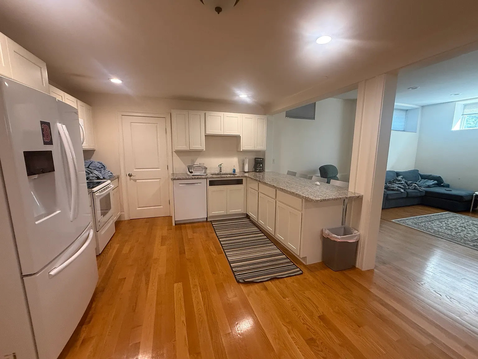 2 bed, 1800 sqft, $4,800 — Photo 4