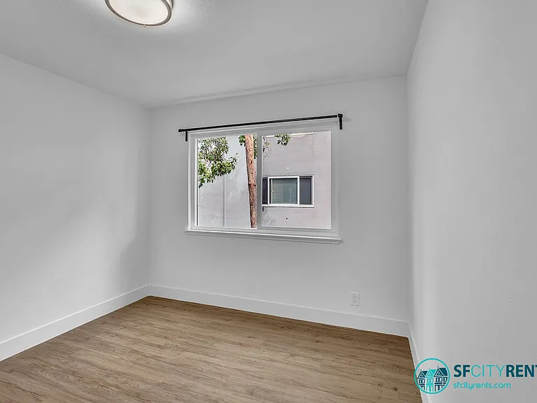 1540 Hudson St #203 — Photo 9