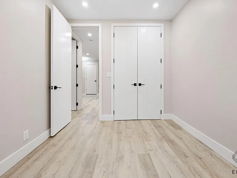 739 6th Ave #2B — Photo 11