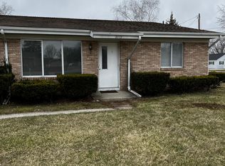 2111 Avalon Cir #2111, Bay City, MI 48708
