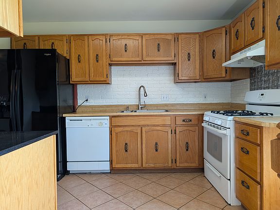 5th image of 3728 Capistrano Way