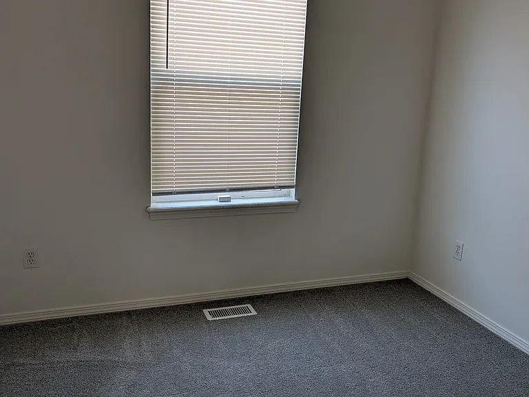 14270 Shenandoah St — Photo 15