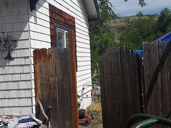 3rd image of 759 1st Ave S