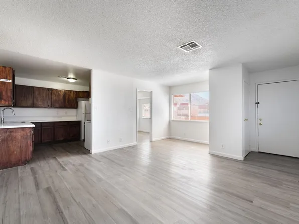 6982 Hopkins Dr APT C, Las Vegas, NV 89156