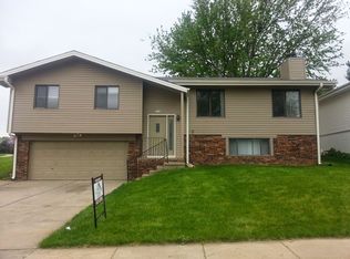 707 W Burt Dr, Lincoln, NE 68521
