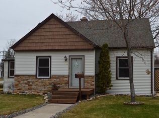 903 Mansion St, De Pere, WI 54115