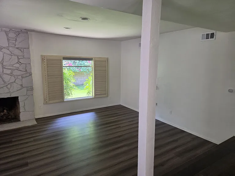 4734 Laurelgrove Ave — Photo 21