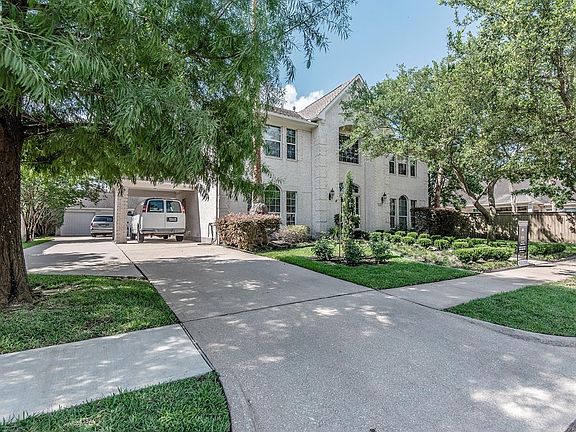 2nd image of 3701 Coral Reef Dr