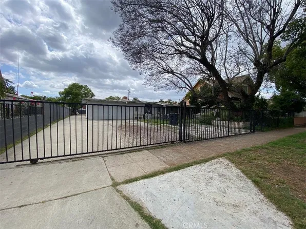 814 S Orange Ave, Santa Ana, CA 92701