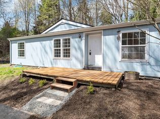 100 NE Lorrain Ct, Belfair, WA